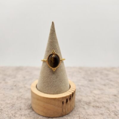 Bague ovale dorée et Œil de tigre