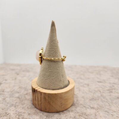 Bague ovale dorée et Quartz rose