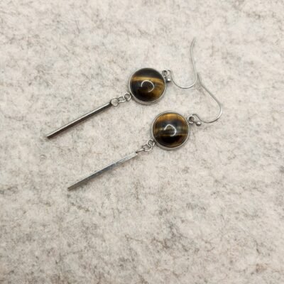 boucle d'oreilles tige argentée en Œil de tigre
