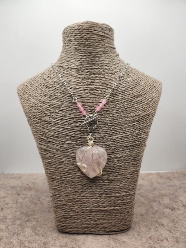 Collier coeur argenté en Quartz rose