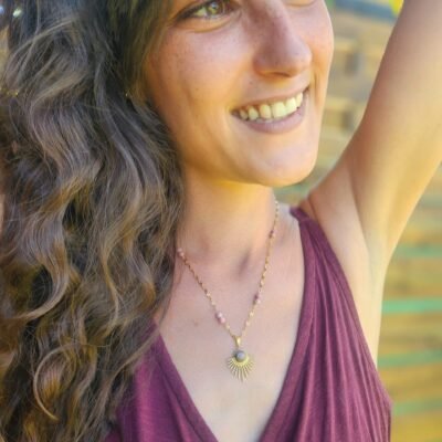 Collier feuillage en Rhodonite
