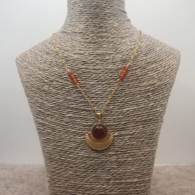Collier coquillage doré en Cornaline