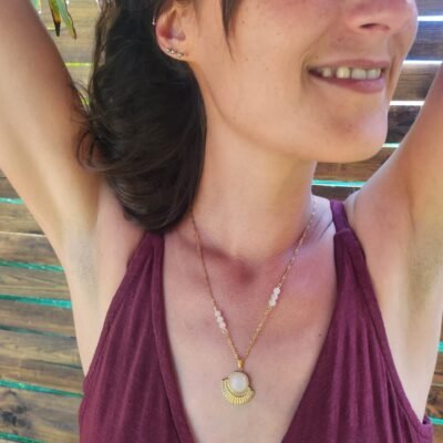 Collier coquillage doré en Quartz rose