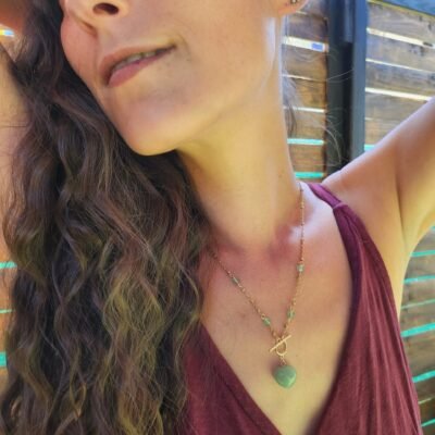 Collier petite cœur doré en Aventurine