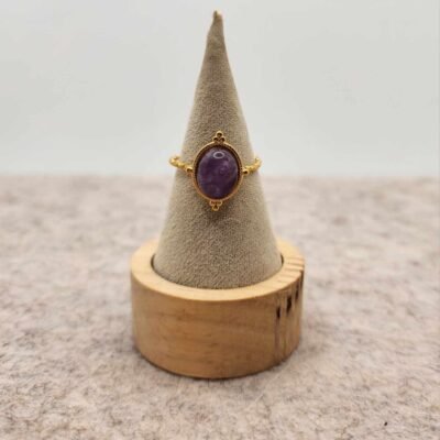 Bague ovale dorée en Améthyste