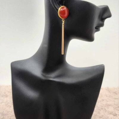 boucle d'oreilles tige dorée en Cornaline