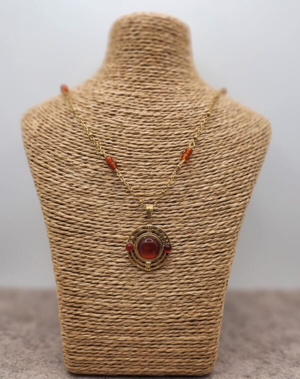 Collier Wicca doré en Cornaline