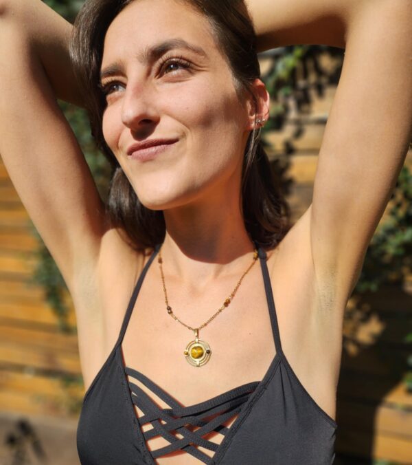 Collier Wicca doré en Œil de tigre