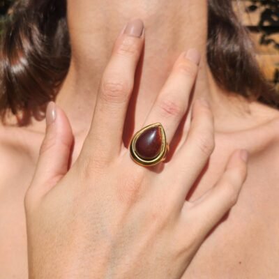 bague larme en acier inoxydable et avec un œil de taureau